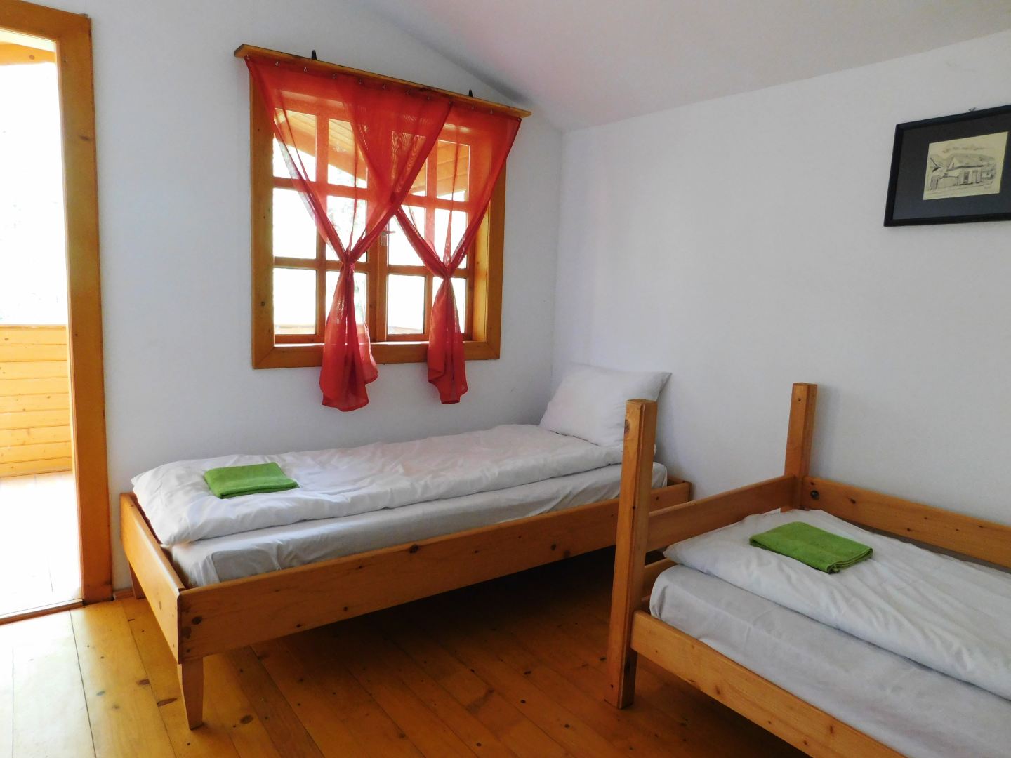 beds in Dormouse Cottage